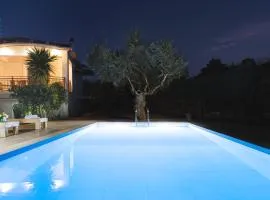 Happy Villa with Pool - Ideal Villa for Large Groups Near Laganas With a Pool Perfectly Combining Natures Tranquility and Vibrant Entertainment By Villa Mana Gers