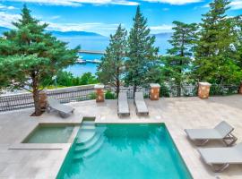 Palace Paulina 3A, hotel v destinaci Novi Vinodolski