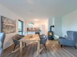 Mantra-Oase - Gemütliches Apartment mit Seeblick, Kamin & Wellness am Krakower See
