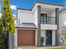 Entire 2 storey home in Tranmere