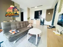 Urban Suites Stylish 3BR in Georgetown with Stunning Seaview