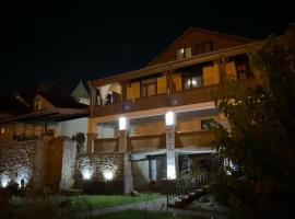 8 rooms, hotel in Mtskheta