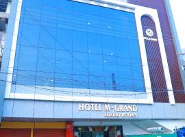 Hotel M Grand, hotel di Miriālgūda