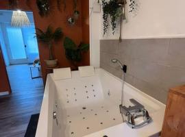 Appart cosy proche plage, hotel en Calais