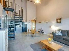 Del Norte Apartment with Loft Walk to Downtown!