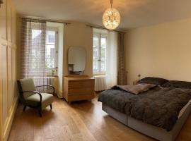 Petit appartement au rez, hotel v destinaci Baulmes