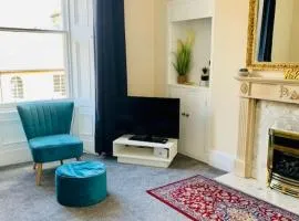 Quiet apartment close to station & Stirling Castle