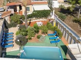 Tritone Apartment in Luxury Villa with Shared Pool