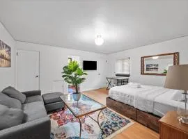 The Walnut Suites - The Secluded Suite