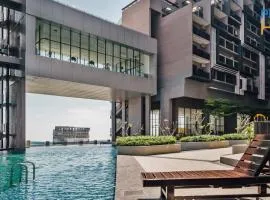 Imperio Residence Seafront by Perfect Host