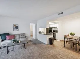 Northcliffe 1107 I Fully Furnished 2 Bedroom 2bth