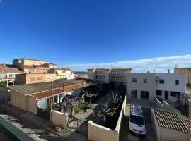 Studio abordable pour 4 personnes avec balcon près de la plage - FR-1-701-85