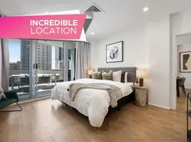 City Haven on York - 3BR, parking, WIFI, Central