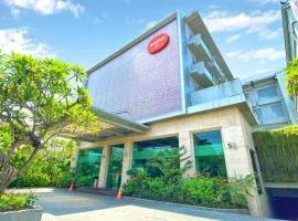 HARRIS Hotel Kuta Galleria - Bali