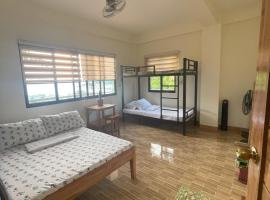 Pamasyar Transient Inn, habitación en casa particular en Romblon