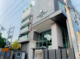 The Rizin Hotel Phratamnak, hotel v destinaci Pattaya South
