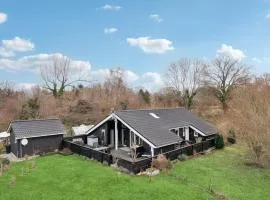 Amazing Home In Tranekær With Wifi