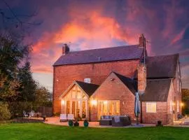 Bank Farm House - Stunning House & Gardens