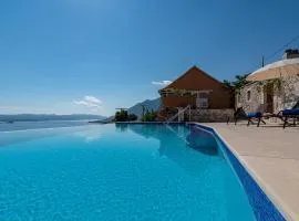 Two-Bedroom Holiday Home In Mokalo