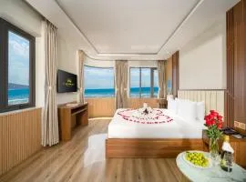 7 Seven Sea Hotel
