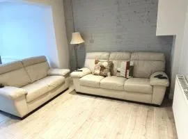 4 Bed House-Garden-Parking-15 min Elizabeth Line