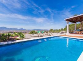 Ayma Casa Azul, hotel in Coín