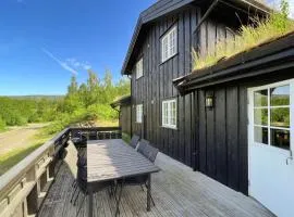 Nice Home In Øyer With Sauna
