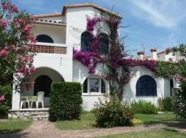 Art- Apartamentos Revilla Tacke G