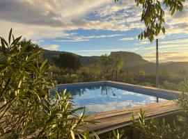 Finca es Born - vistas panorámicas, Hotel in Esporles