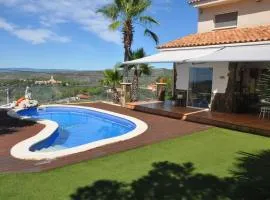 Casa Plana Novella con piscina privada