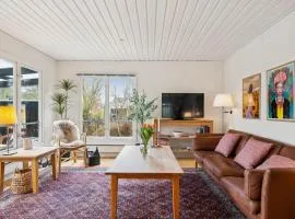 Amazing Home In Ebeltoft With 3 Bedrooms, Sauna And Internet