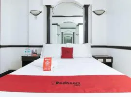 RedDoorz at Plus Villa Gloria Taguig