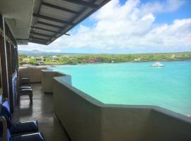 Hostal Estrella de Mar: Puerto Ayora'da bir otel