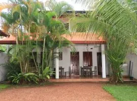 SP Taru Surf Camp&Restaurant