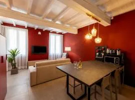 Red Suite - City center & Garage