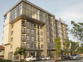 The Way Hotel Ban Pong, hotel with parking in Ban Pak Raet