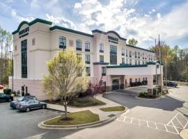 Wingate by Wyndham State Arena Raleigh/Cary Hotel, hotel em Raleigh