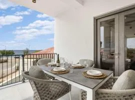 Bonaire Beach Apartment 6 with shared pool and diving facilities