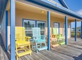 Hot Tub, Patio and Deck Coastal Crystal Beach Home!