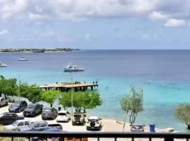 Bonaire Beach Apartment 15 with communal pool and dive facilities