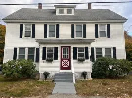 Charming 3BR in centrally located neighborhood