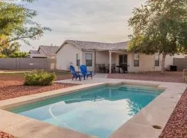 Cozy house near stadium with pool heater, BBQ