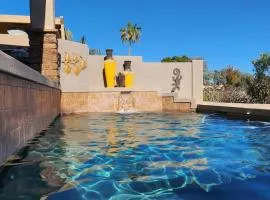 Ocotillo Lakes with pool heater, golf views, BBQ