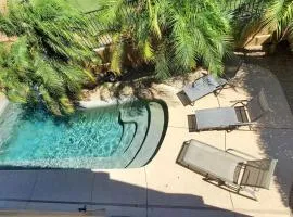 Gated Ocotillo house, pool heater, BBQ, golf views