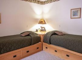 Vermont 3BR Family Suite Smugglers, hotel v destinaci Cambridge