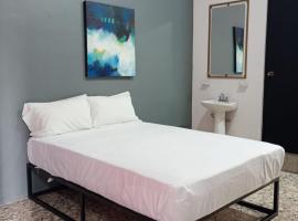 Unidades Privadas con AC-TV-WiFi y Estacionamiento en Centro de MTY, hotel v destinaci Monterrey