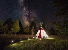 Starlight Retreat Yellowstone, οργανωμένο κάμπινγκ σε Island Park