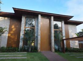 Casa do Castelo - Praia do Forte, ξενοδοχείο σε Mata de Sao Joao