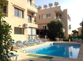 Panklitos Tourist Apartments, hotel in Paphos City