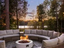 The Pineapple Lake House